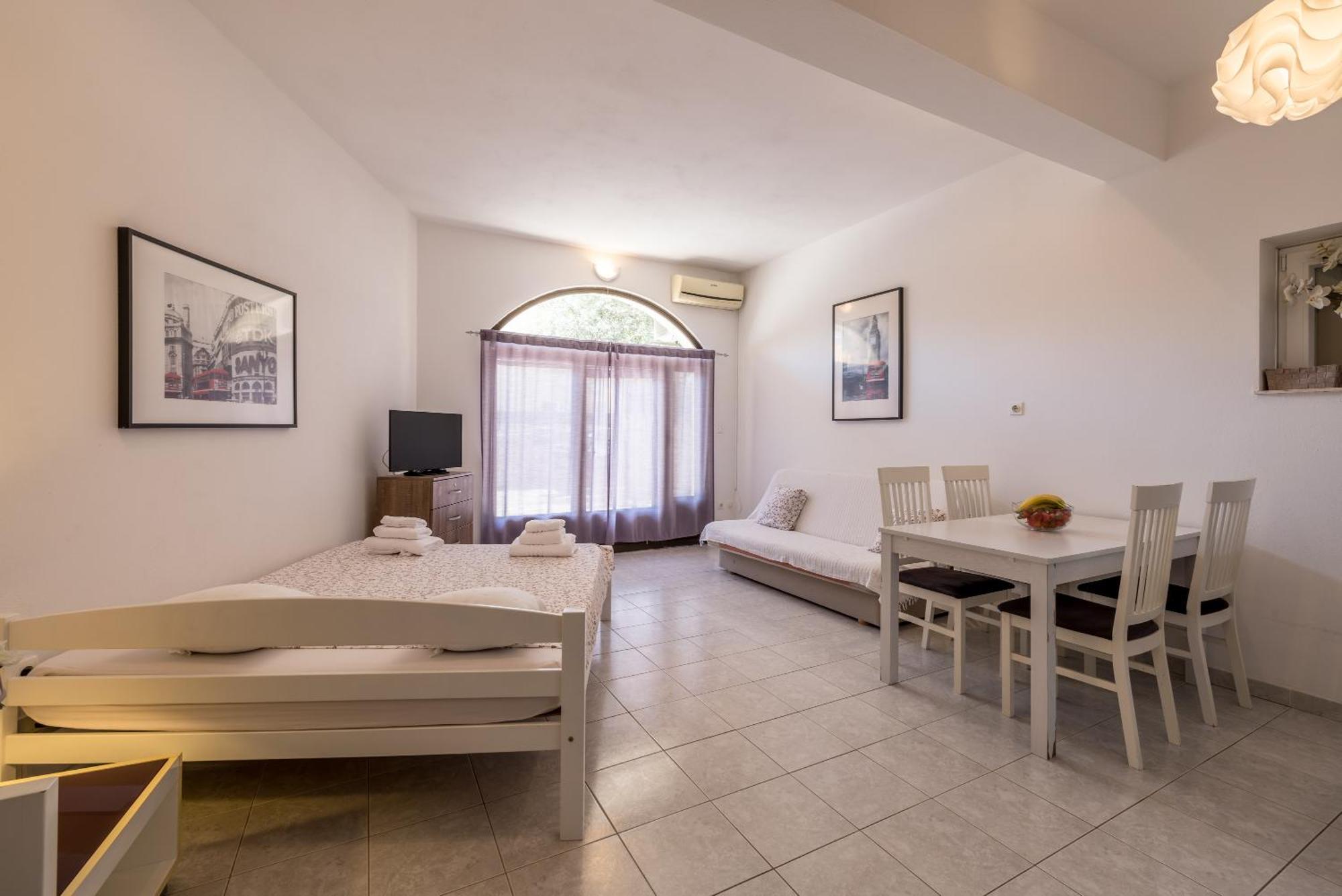 Holiday Home Krishto Trogir Exterior photo