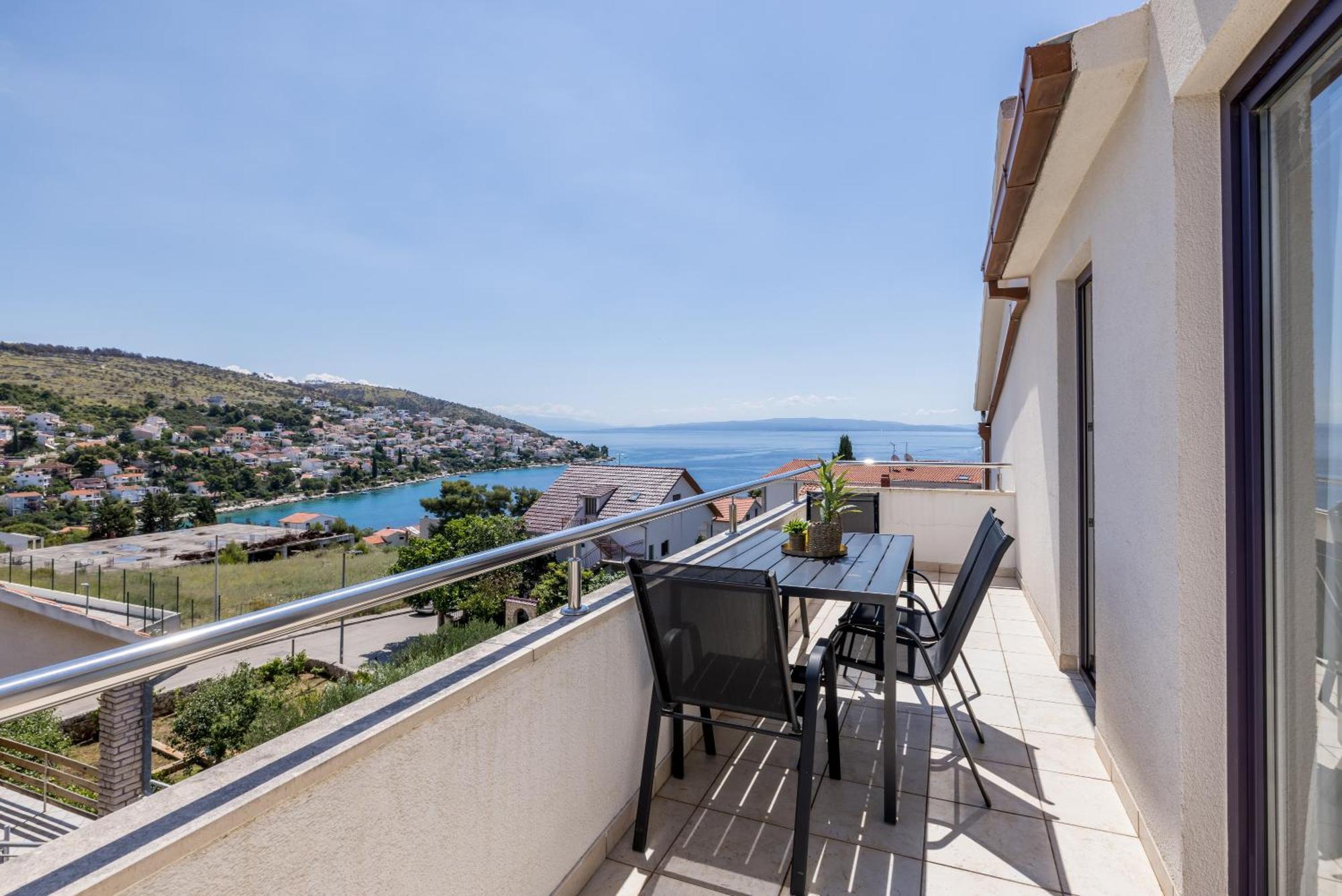 Holiday Home Krishto Trogir Exterior photo